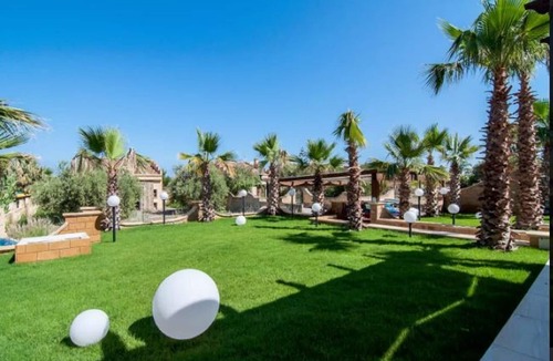 Mazzaforno Villa | Seven Emirs Bay