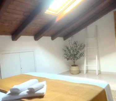 Stazzo Apartment | SHE Home