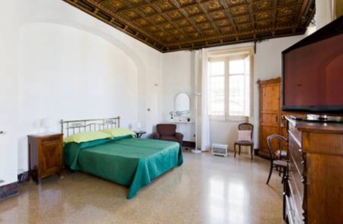 Albergheria Bed & Breakfast | Short term rental "Come at your home" Free Wi-Fi, breakfast included