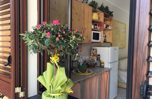 Archi Apartment | Sicilia Appartamento Climatizzato Accanto al Mare , tra Etna , Taormina,catania,