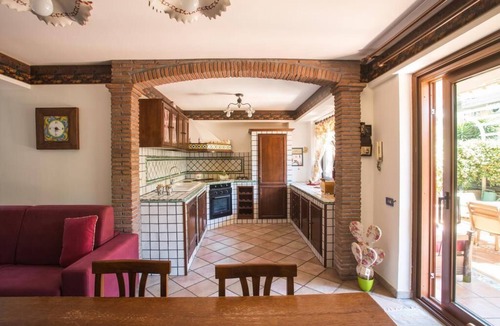 Aci Catena Apartment | Sicilian Family Home Suite
