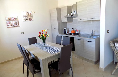 Floridia Apartment | Sicilian Panoramic Apartment (CIR: 19089009C210586)