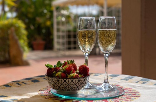 Pietraperzia House | Sicily Authentic Cottage, Outdoor Hot Tub & Century-Old Olive Park, Donna Caterina House