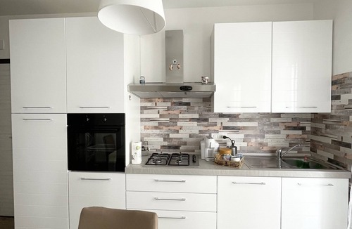 Pozzallo House | Sicily Bedda vacation home, apartment in the city center and a stone's throw from the sea!
