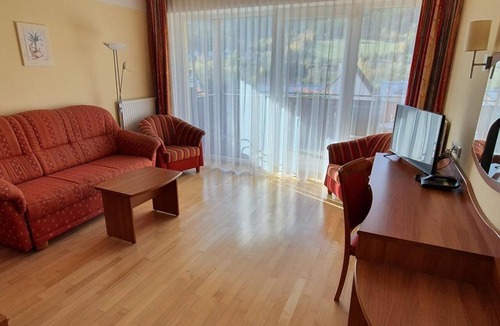 Anger House | Single room with balcony (from 3 nights) - Hotel Angerer-Hof
