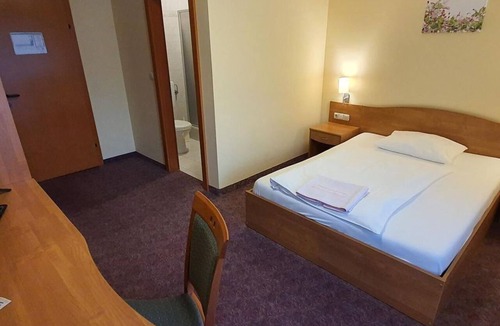 Anger House | Single room with balcony (from 3 nights) - Hotel Angerer-Hof