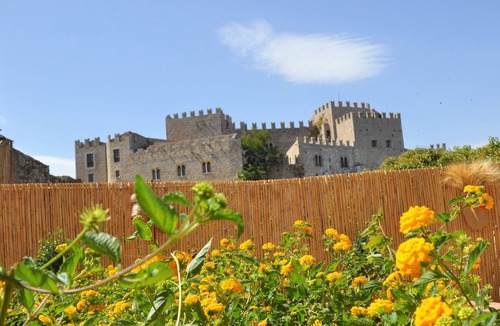 Caccamo Villa | Small villa in the historic center