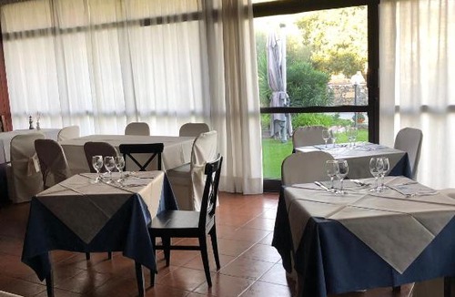 Valverde House | Sottotimpa