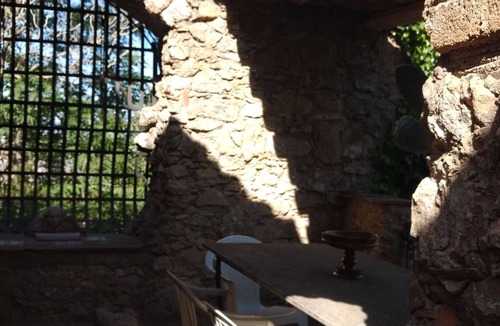 Aidone House | Spacious 5-bedroom house in charming Aidone with WiFi, terraces, private garden