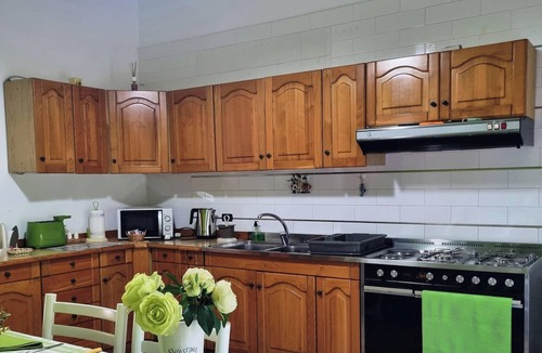 Piazza-Tralia-Pendolo Apartment | Spacious apartment near Amalfi, Sorrento&Pompeii.Special offers for 2 people