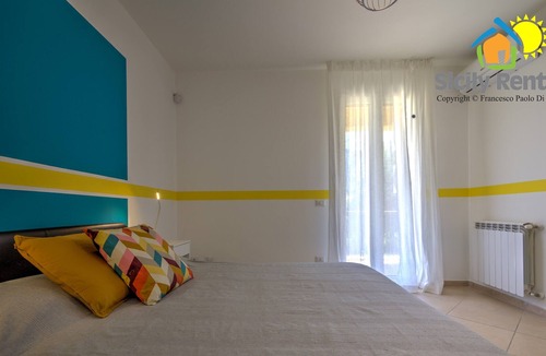 Capaci Villa | Spacious villa with hot tub and sauna 5 minutes from the beach