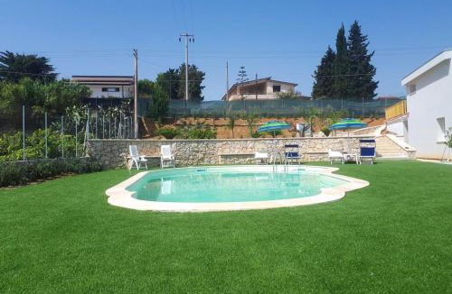 Alcamo Villa | Spacious villa with sea and mountain views in Alcamo