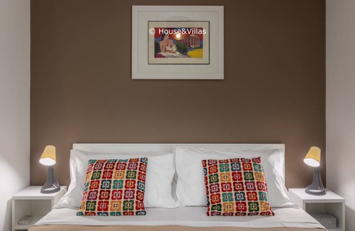 Avola House | SR-A522-AMOR143AT - Carla's Home