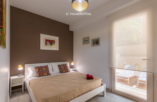 Avola House | SR-A522-AMOR143AT - Carla's Home
