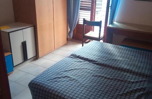 Capo d'Orlando Apartment | stanza singola per due cuori .