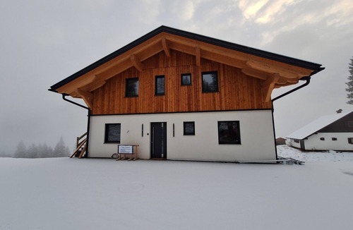 Sonnenalpe Nassfeld Apartment | Studio '3' with Mountain View, Shared Garden and Wi-Fi
