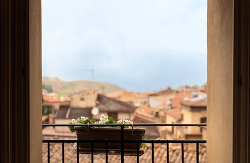 Mistretta Apartment | Studio 5' with Sea View and Private Terrace