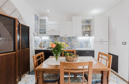Calatafimi Apartment | Studio Apartment 'Flat Calatafimi Segesta' with Wi-Fi and Air Conditioning
