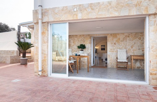 Cozze Apartment | Studio Apartment 'La Porta Sul Mare - Ancora' with Shared Terrace, Wi-Fi and Air Conditioning