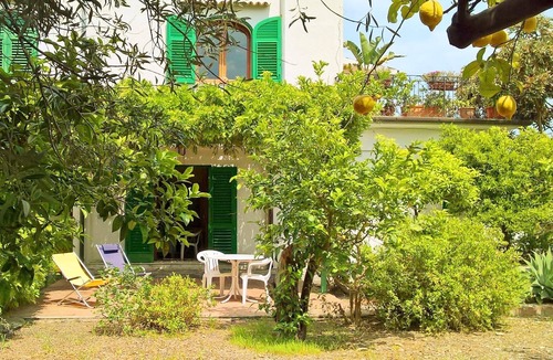 Mazzeo Apartment | studio in villa with garden on the beaches of Taormina