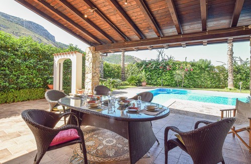 Torre Colonna-sperone House | Stunning home in Altavilla Milicia (PA)