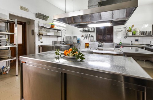 Caltagirone House | Stunning home in Caltagirone with WiFi