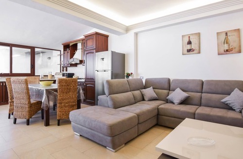 Marinella di Selinunte House | Stunning home in Marinella di Selinunte