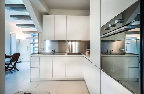 Torregrotta Villa | Stunning private villa for 5 guests with WIFI, hot tub, A/C, TV, terrace and panoramic view