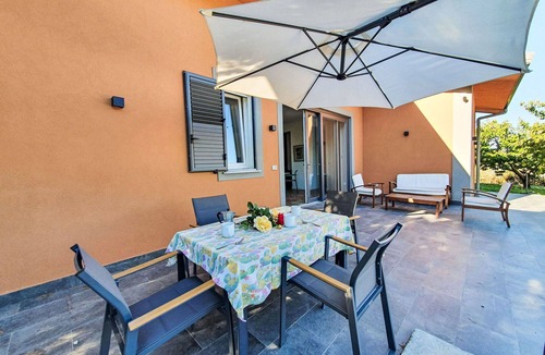 Monreale Villa | Stunning private villa for 6 people with private pool, A/C, WIFI, TV, terrace and pets allowed