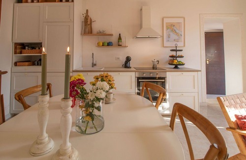 Anzio Villa | Stunning private villa for 8 guests with WIFI, A/C, TV and pets allowed