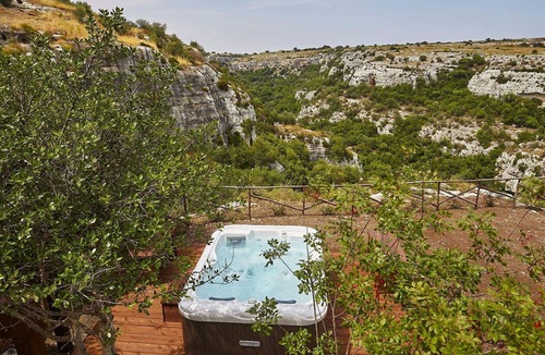 Cannizzara Villa | Stunning private villa for 16 people with A/C, WIFI, private pool, hot tub, TV and patio