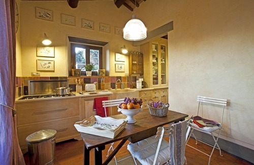 Cortona Villa | Stunning private villa for 8 people with private pool, A/C, WIFI, TV, veranda and panoramic view