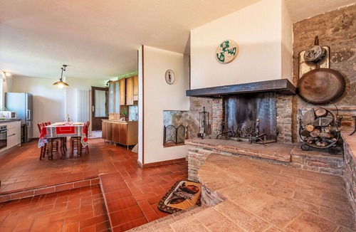 Piegaro Villa | Stunning private villa for 6 people with A/C, WIFI, private pool, TV, terrace and pets allowed