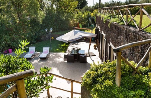 Ragalna House | Stunning private villa for 4 guests with A/C, WIFI, private pool, TV and terrace