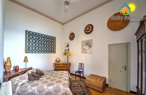 Sferracavallo Villa | Stunning villa in Liberty style in Sferracavallo with direct access to the sea