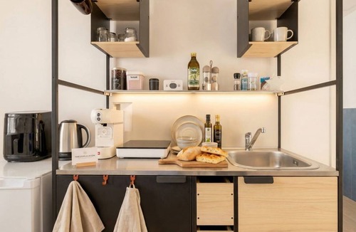 Municipio 1 Apartment | Stylish 3BR Home in Bari | 3 Bathrooms & Private Terrace
