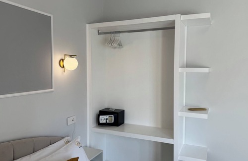 Reggio Calabria Bed & Breakfast | SUITE WITH BALCONY IN B&B AC GOLD BOUTIQUE