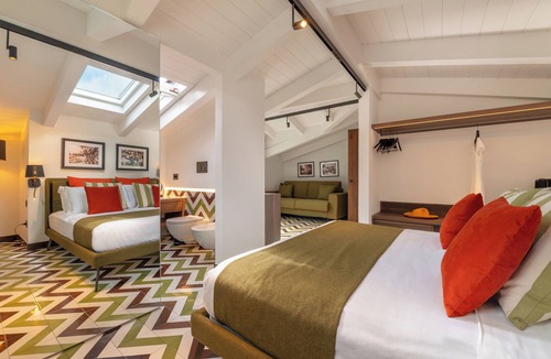 Sant'Agnello Resort | Suite with Gulf and Mountain View in Sorrento