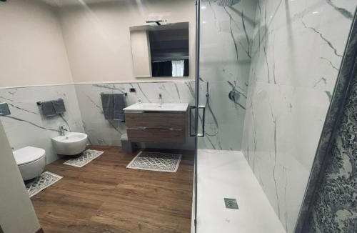 Randazzo House | Suites GREY in centro Randazzo
