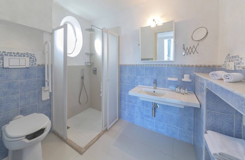 Forio Cabin | Superior Room with a Garden Terrace and side sea view