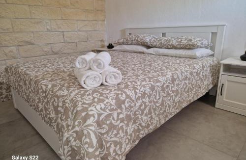 Chiaramonte Gulfi Bed & Breakfast | Ta' Marie Bed and Breakfast