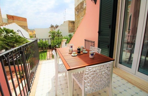 Marina di Ragusa Apartment | Talè Talè Apartment just 90m from the sandy beach