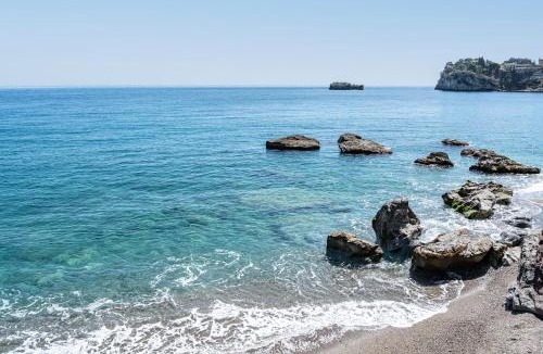 Spisone Apartment | Taormina Comfy Apt - a few steps from the Beach