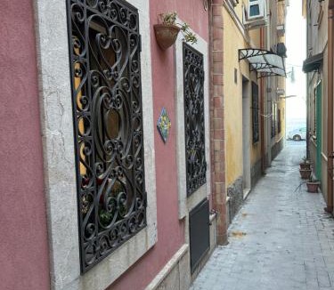 Mazzeo House | Taormina The Dormouse
