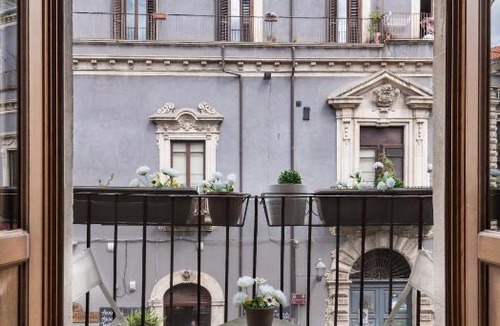 Catania City Centre Apartment | Teatro Massimo luxury apartment