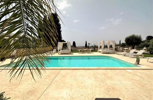 Avola House | Tenuta Green House - Exclusive Property with Pool for 11 Guests