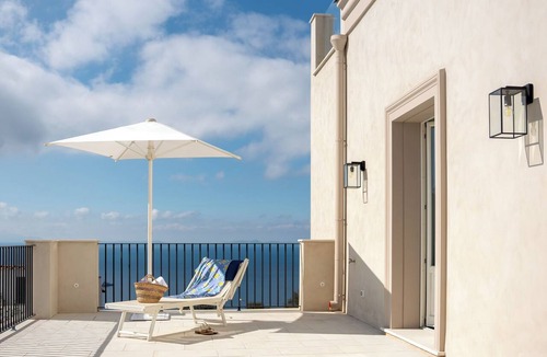 Massa Lubrense Apartment | Tenuta Sirignano Villa Nord e Sud
