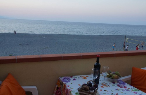Marchesana Apartment | Terrace By The Sea