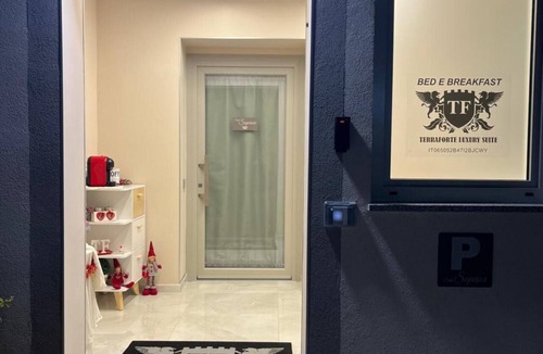 Fisciano Apartment | Terraforte Luxury Suite Superior Room with Hot Tub