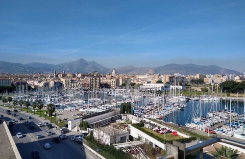 Albergheria Apartment | Testa di Moro Orange Arab Norman Itinerary in the heart of Palermo!